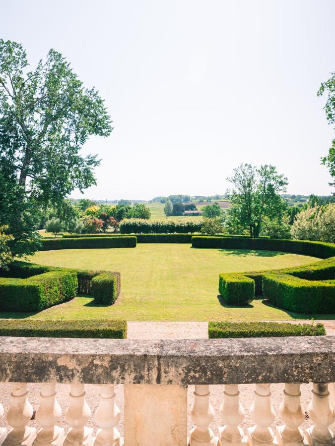 Chateau De Lussac Lussac  Екстер'єр фото