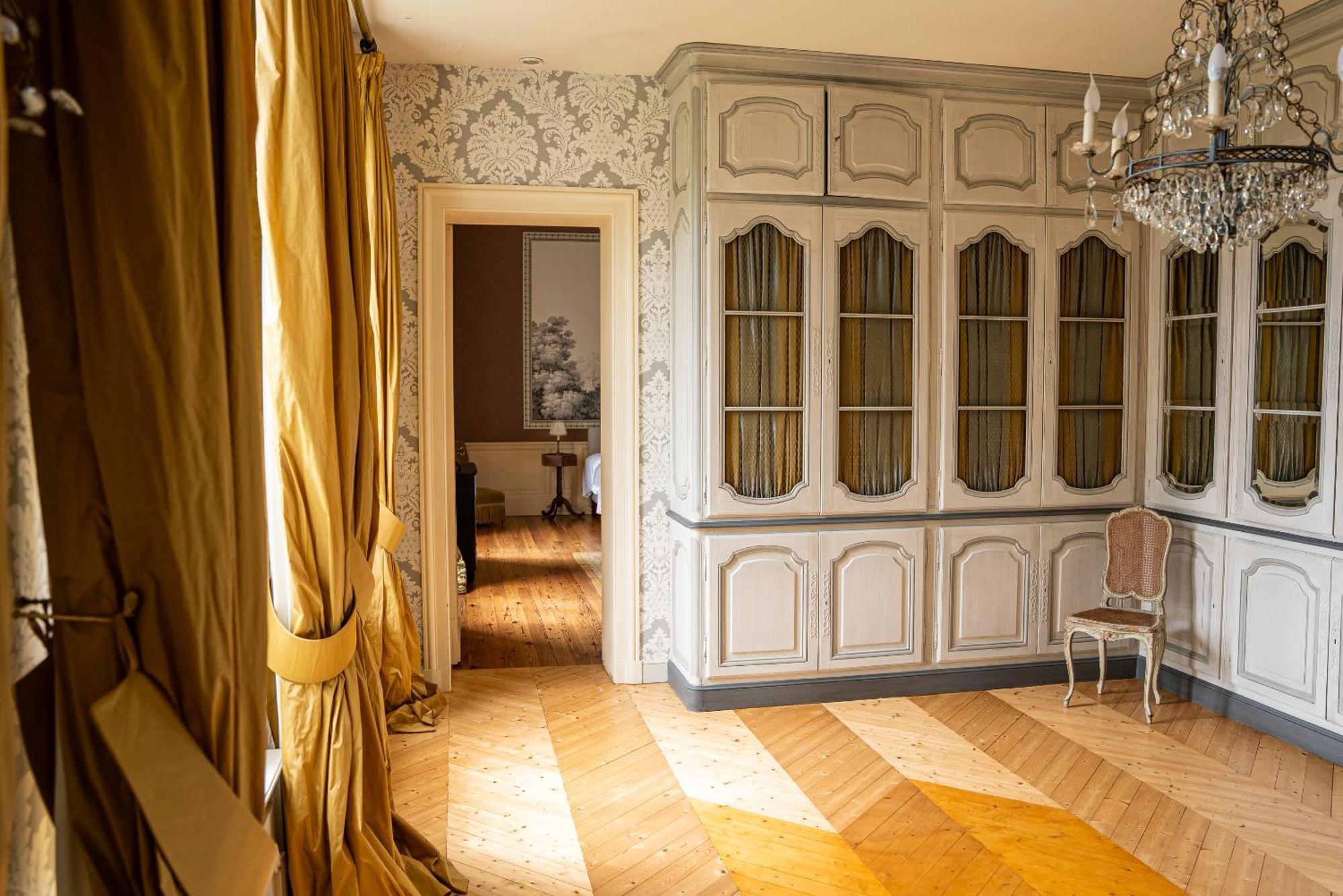 Chateau De Lussac Lussac  Номер фото